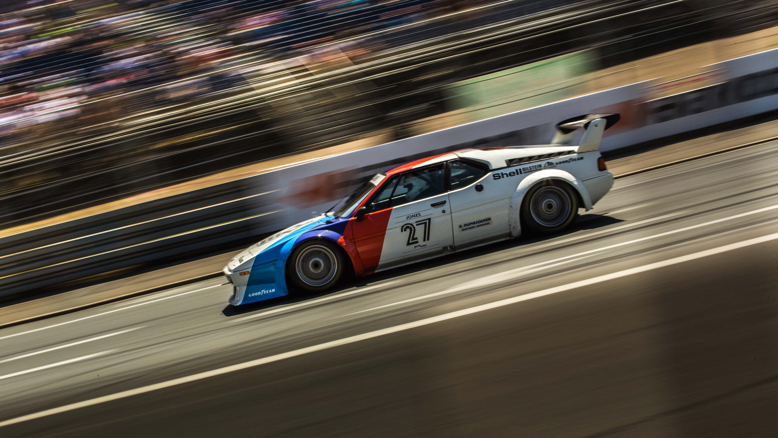 _极致越野长跑:穿越沙漠与荒原_,越野车穿越沙漠的句子