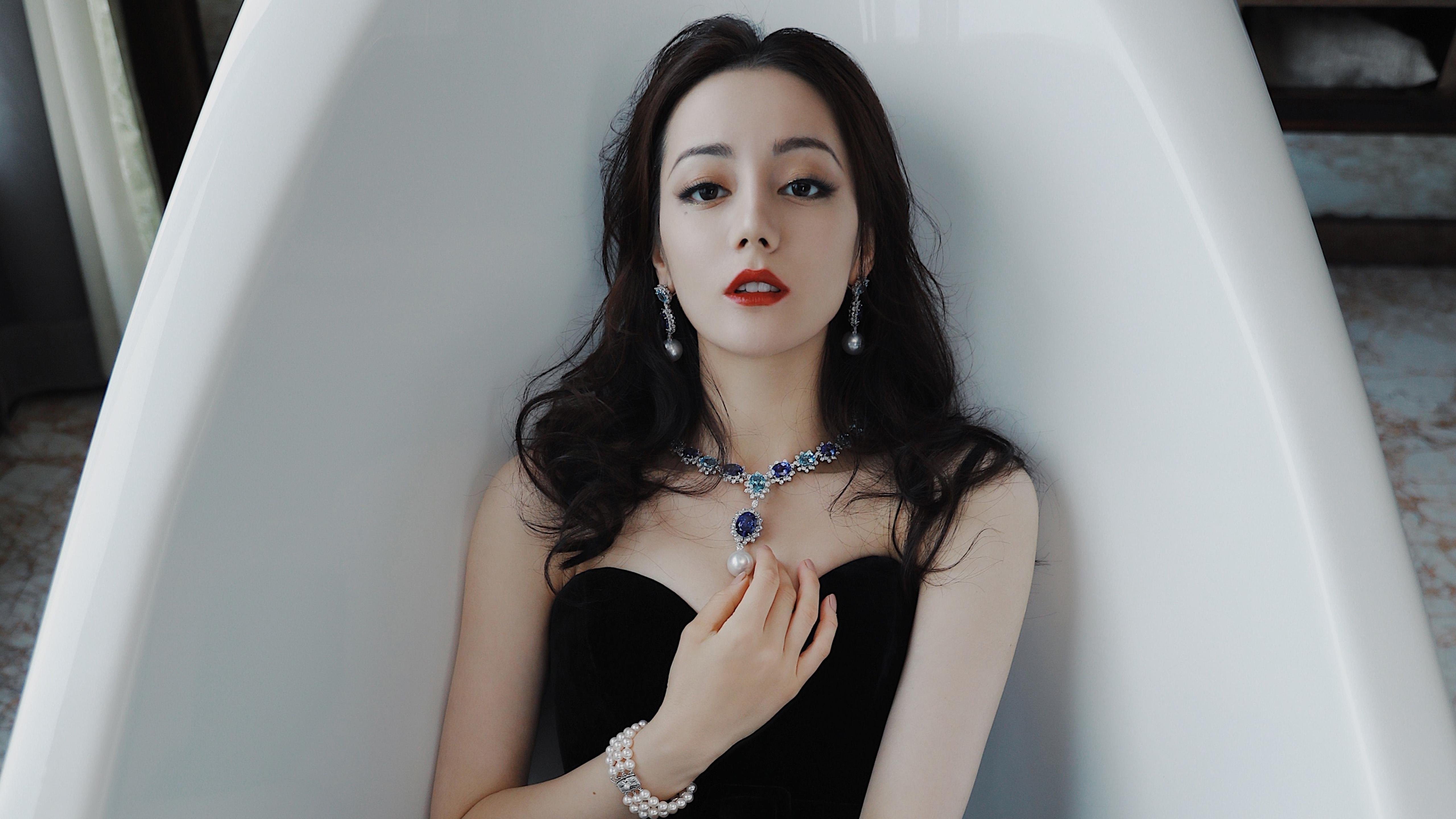 爱游戏在线娱乐官网-广东队遭遇失利，球员表现依然出色，广东队广东球员