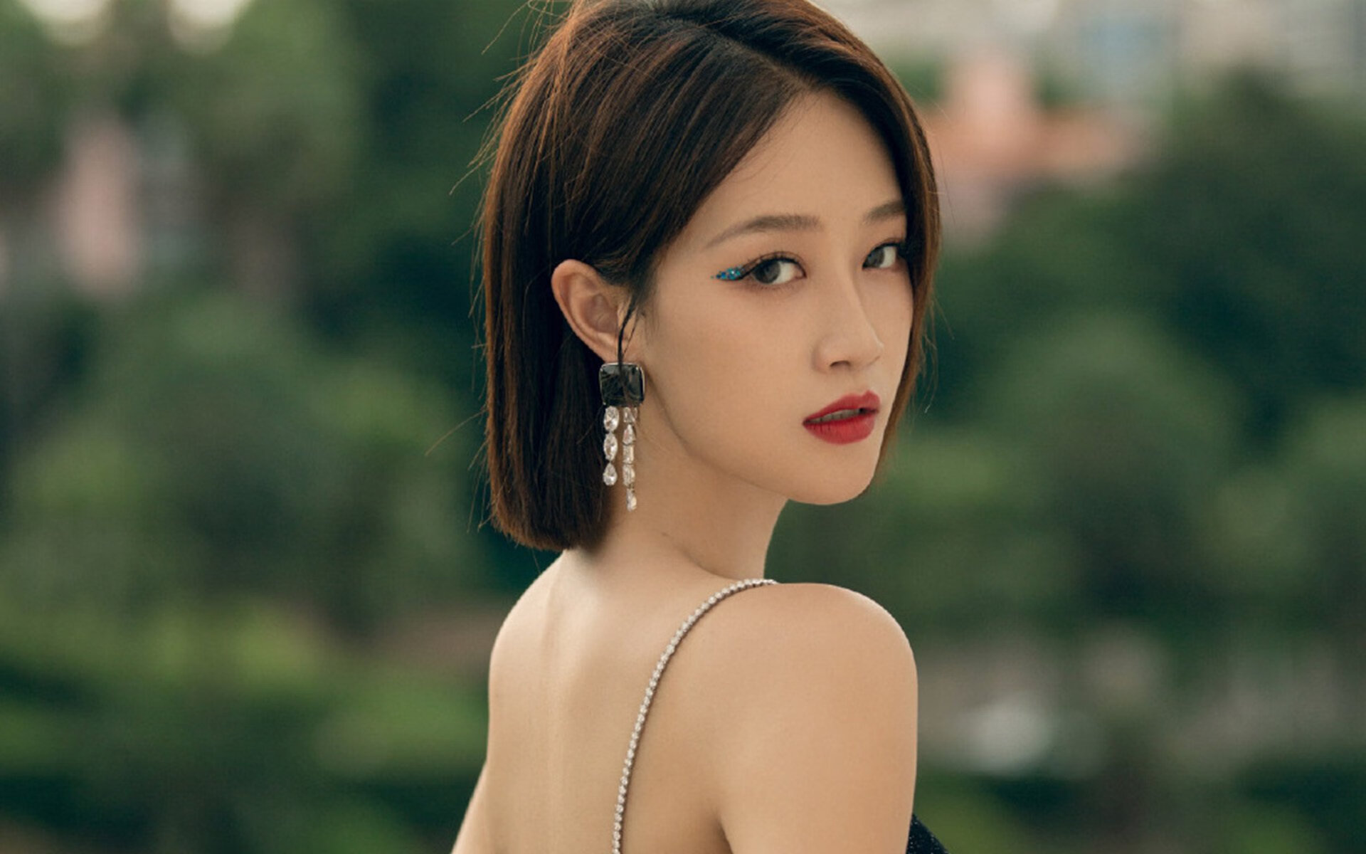 锡安能否摆脱伤病困扰兑现天赋,锡安强不强