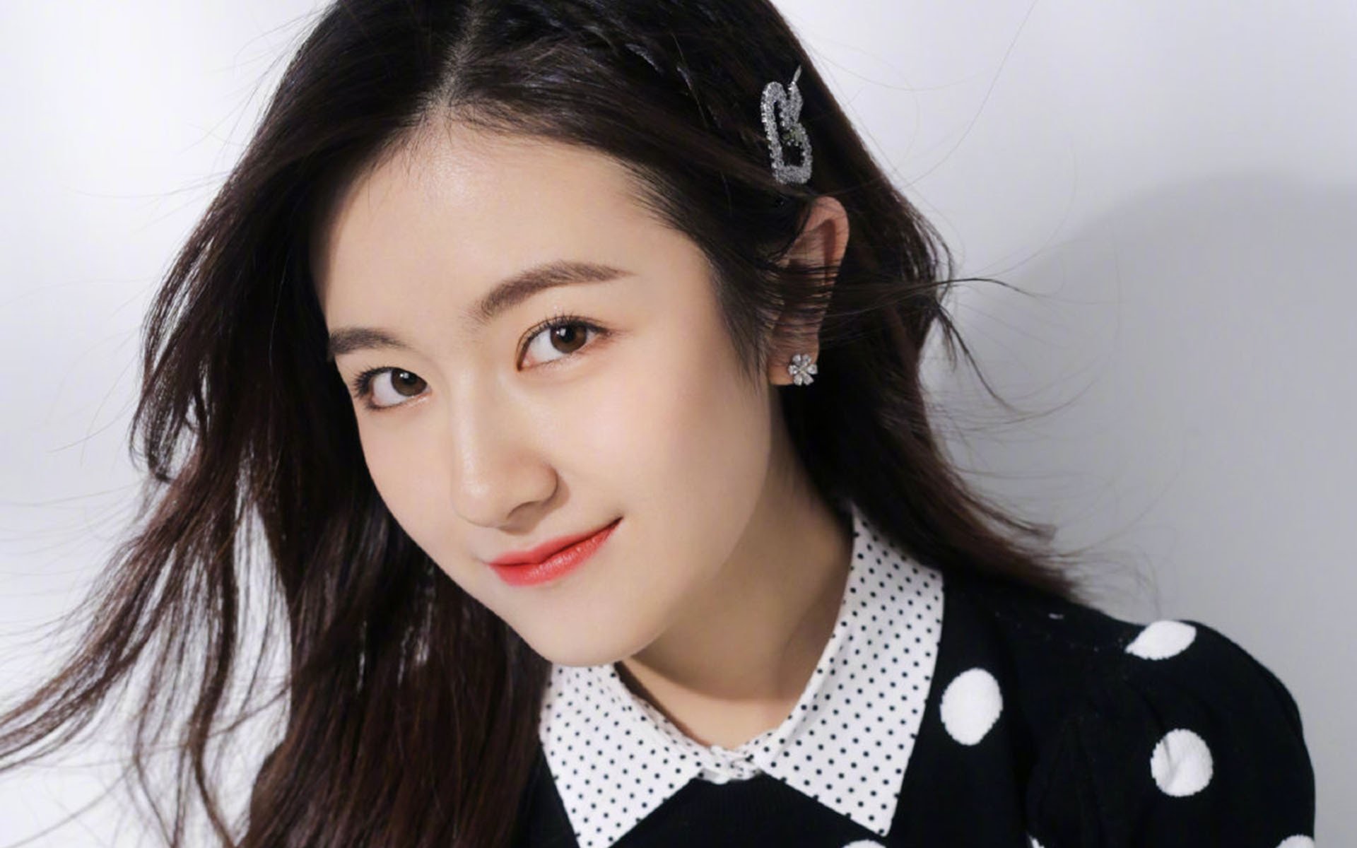 爱游戏app-南美风格对决西甲铁血战术，谁更胜？，南美风格对决西甲铁血战术,谁更胜一筹